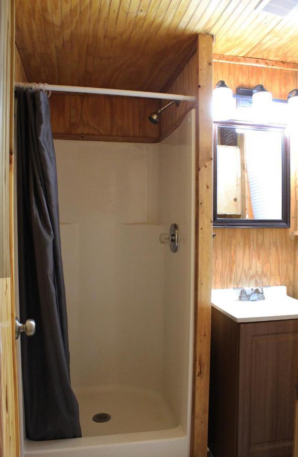 Berry Creek Cabins Hotel Isabel Ngoại thất bức ảnh